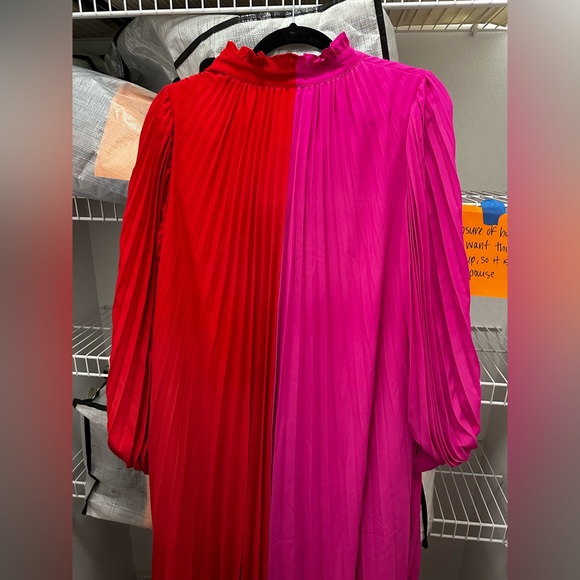 Elegant Red and Pink Women's Dress - Picture 6 of 6